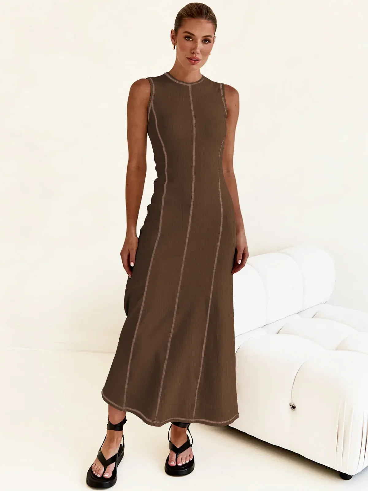 sleeveless fashion dress round neck long skirt