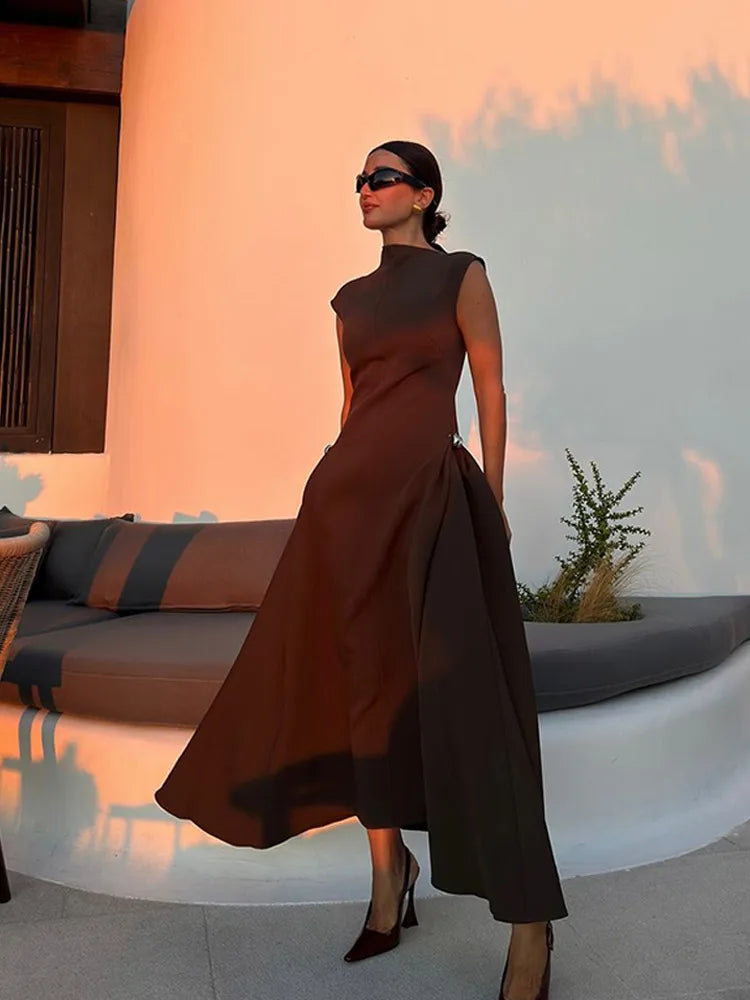 sleeveless fashion dress waisted round neck long robes